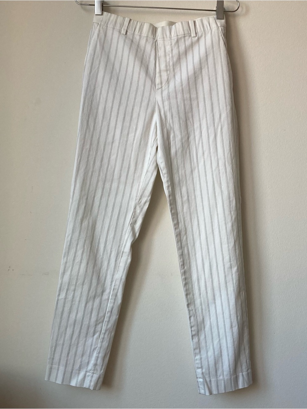 Uniqlo Pants Pin Stripe White Women’s XS Ankle Length Summer Career  Preppy